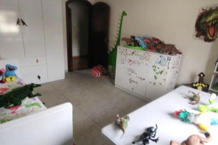 Casa à venda com 177m², 3 quartos e 3 vagas