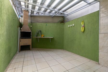 Casa à venda com 150m², 3 quartos e 2 vagasQuintal e Área de Serviço