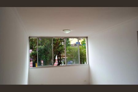 Apartamento à venda com 68m², 2 quartos e 1 vaga