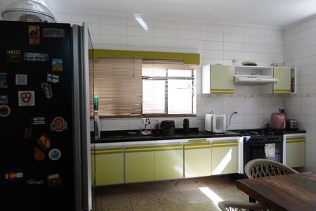 Casa à venda com 353m², 5 quartos e 4 vagasCozinha