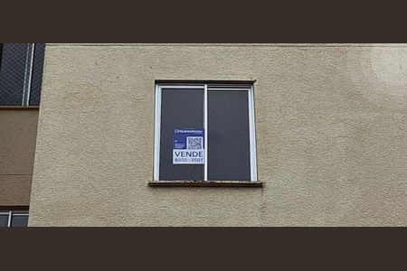 Apartamento à venda com 38m², 2 quartos e 1 vaga Apartamento à venda com 38m², 2 quartos e 1 vagaAdesivo na Janela