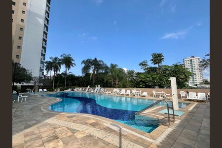 Apartamento para alugar com 87m², 3 quartos e 1 vaga Apartamento para alugar com 87m², 3 quartos e 1 vagaÁrea comum - Piscina