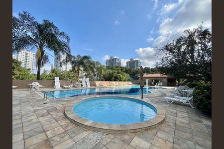 Apartamento para alugar com 87m², 3 quartos e 1 vaga Apartamento para alugar com 87m², 3 quartos e 1 vagaÁrea comum - Piscina