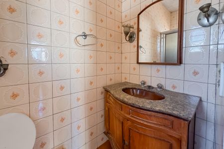 Apartamento à venda com 129m², 3 quartos e sem vagaBanheiro da Suíte