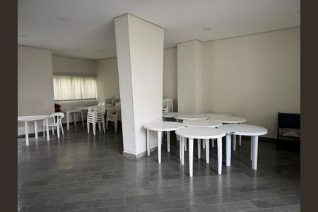 Apartamento à venda com 98m², 3 quartos e 2 vagas Apartamento à venda com 98m², 3 quartos e 2 vagasÁrea comum - Salão de festas