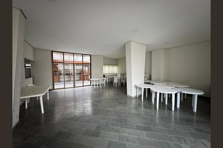 Apartamento à venda com 98m², 3 quartos e 2 vagas Apartamento à venda com 98m², 3 quartos e 2 vagasÁrea comum - Salão de festas