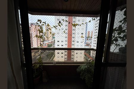 Apartamento à venda com 98m², 3 quartos e 2 vagas Apartamento à venda com 98m², 3 quartos e 2 vagasVaranda