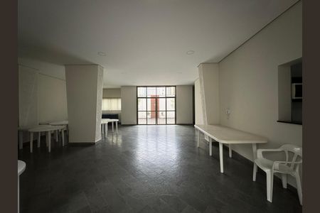 Apartamento à venda com 98m², 3 quartos e 2 vagas Apartamento à venda com 98m², 3 quartos e 2 vagasÁrea comum - Salão de festas