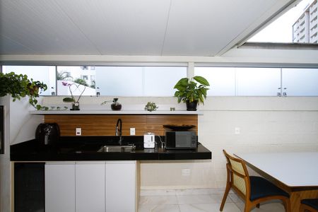 Apartamento à venda com 60m², 1 quarto e 1 vagaCopa