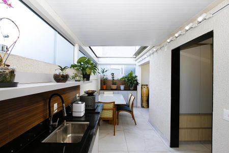 Apartamento à venda com 60m², 1 quarto e 1 vagaCopa