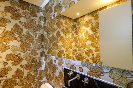 Lavabo de apartamento para alugar com 1 quarto, 70m² em Panamby, São Paulo