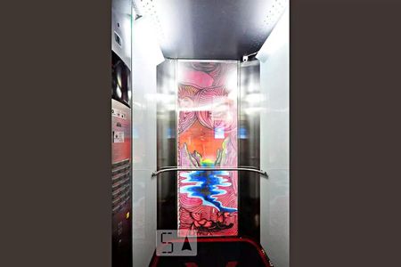 Apartamento à venda com 70m², 1 quarto e 2 vagas Apartamento à venda com 70m², 1 quarto e 2 vagasÁrea comum