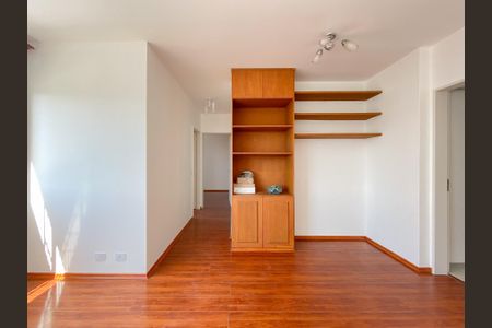 Apartamento para alugar com 84m², 3 quartos e 1 vaga Apartamento para alugar com 84m², 3 quartos e 1 vagaSala