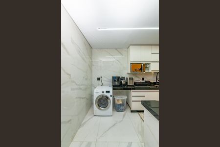 Casa à venda com 75m², 3 quartos e 1 vagaÁrea de Serviço