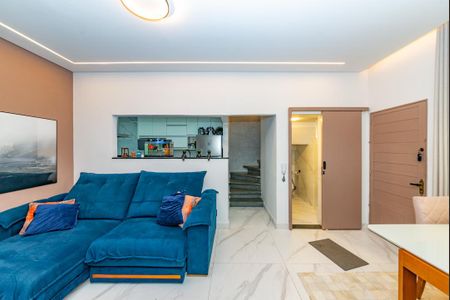 Casa à venda com 75m², 3 quartos e 1 vagaSala