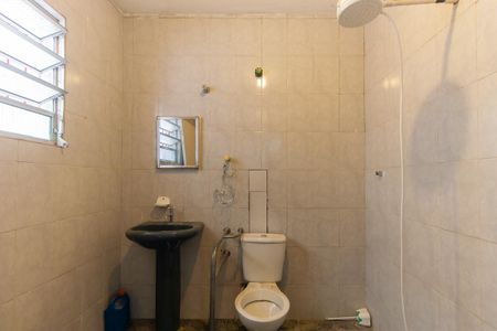 Casa para alugar com 160m², 2 quartos e 6 vagasBanheiro Social