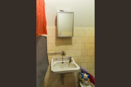 Casa de condomínio à venda com 112m², 2 quartos e sem vagaBanheiro