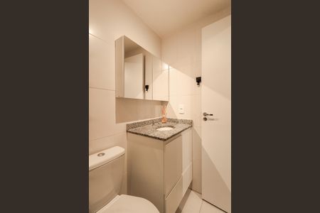 Apartamento para alugar com 27m², 1 quarto e sem vaga Apartamento para alugar com 27m², 1 quarto e sem vagaBanheiro da Suíte