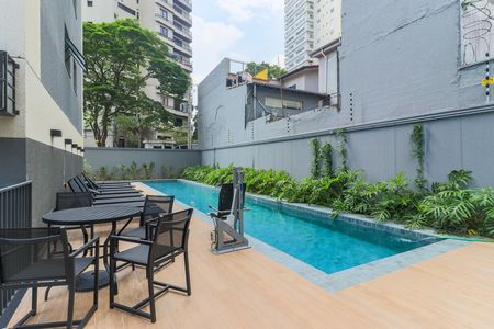 Apartamento para alugar com 27m², 1 quarto e sem vaga Apartamento para alugar com 27m², 1 quarto e sem vagaÁrea comum - Piscina