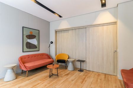 Apartamento para alugar com 27m², 1 quarto e sem vaga Apartamento para alugar com 27m², 1 quarto e sem vagaÁrea comum - Salão de festas