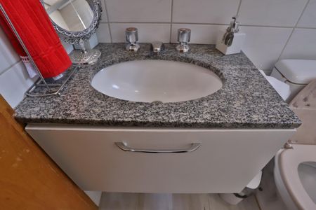 Apartamento à venda com 87m², 3 quartos e 2 vagasBanheiro Social