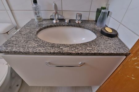 Apartamento à venda com 87m², 3 quartos e 2 vagasBanheiro da Suíte