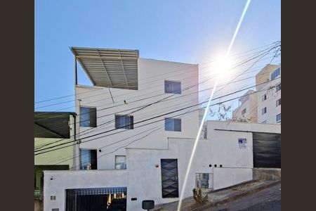 Apartamento à venda com 90m², 4 quartos e 1 vaga Apartamento à venda com 90m², 4 quartos e 1 vagaFachada