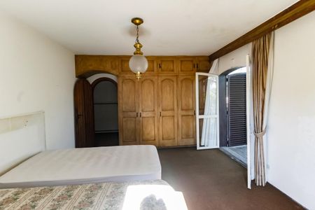 Casa à venda com 607m², 5 quartos e 5 vagasSuíte 1