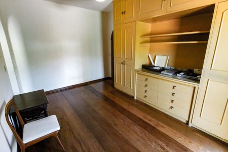 Casa à venda com 607m², 5 quartos e 5 vagasSala 5