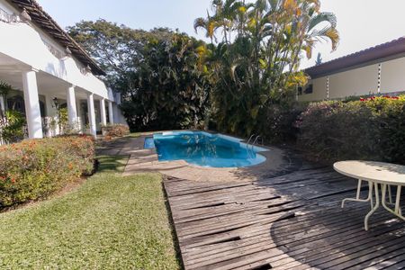 Casa à venda com 607m², 5 quartos e 5 vagasPiscina
