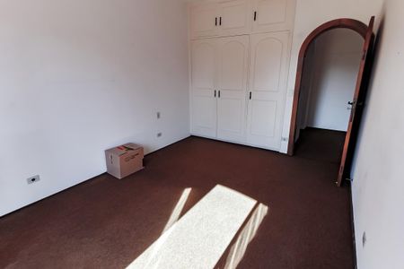 Casa à venda com 607m², 5 quartos e 5 vagasQuarto 4