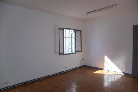 Casa para alugar com 160m², 3 quartos e 2 vagasQuarto 2