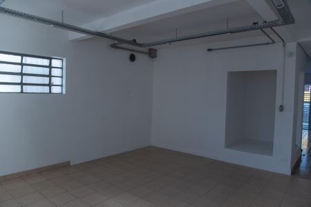 Casa para alugar com 160m², 3 quartos e 2 vagasSala