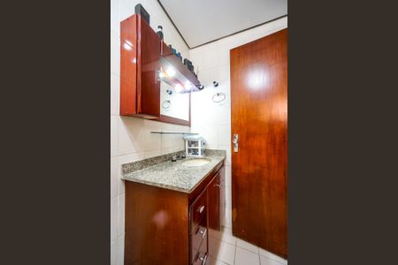 Apartamento à venda com 107m², 3 quartos e 2 vagas Apartamento à venda com 107m², 3 quartos e 2 vagasBanheiro da Suíte