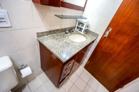 Apartamento à venda com 107m², 3 quartos e 2 vagas Apartamento à venda com 107m², 3 quartos e 2 vagasBanheiro da Suíte