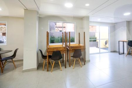 Apartamento para alugar com 40m², 2 quartos e sem vagaÁrea comum - Salão de festas