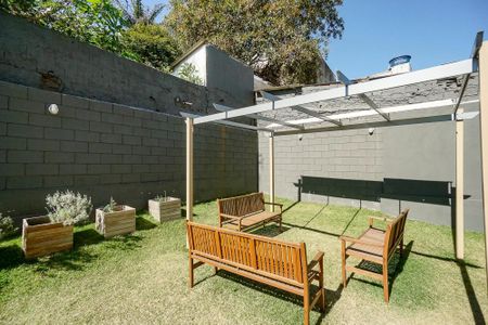 Apartamento para alugar com 40m², 2 quartos e sem vagaÁrea comum