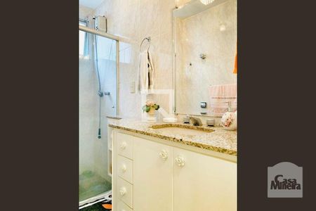 Apartamento à venda com 150m², 4 quartos e 3 vagasBanheiro 