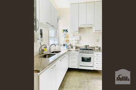 Apartamento à venda com 150m², 4 quartos e 3 vagasCozinha 