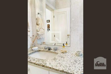 Apartamento à venda com 150m², 4 quartos e 3 vagasBanheiro 