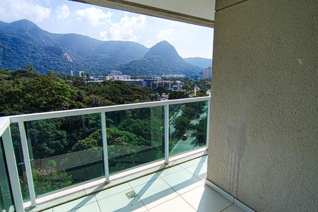 Apartamento para alugar com 68m², 1 quarto e 3 vagasVaranda