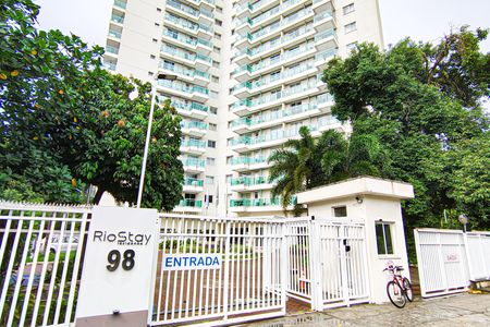 Apartamento para alugar com 68m², 1 quarto e 3 vagasFachada