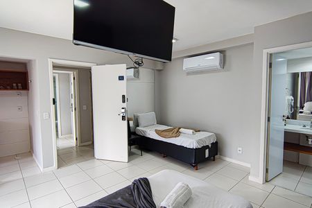 Apartamento para alugar com 68m², 1 quarto e 3 vagasStudio