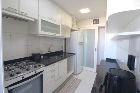 Apartamento à venda com 64m², 2 quartos e 1 vagaCozinha