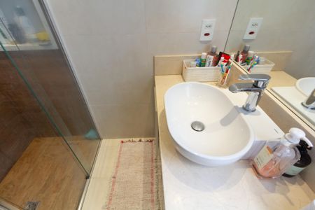 Apartamento à venda com 98m², 3 quartos e 1 vagaBanheiro da Suíte