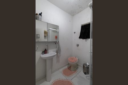 Casa à venda com 200m², 3 quartos e 2 vagasCasa 1 - Banheiro