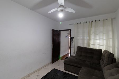 Casa à venda com 200m², 3 quartos e 2 vagasCasa 1 - Sala