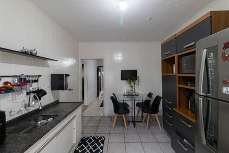 Casa à venda com 200m², 3 quartos e 2 vagasCasa 1 - Cozinha