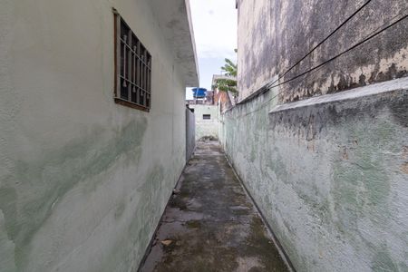 Casa à venda com 200m², 3 quartos e 2 vagasCorredor