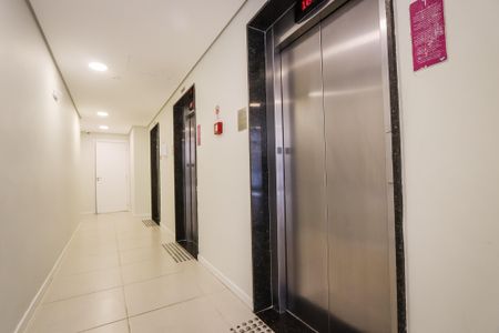 Apartamento à venda com 43m², 2 quartos e 1 vagaElevador
